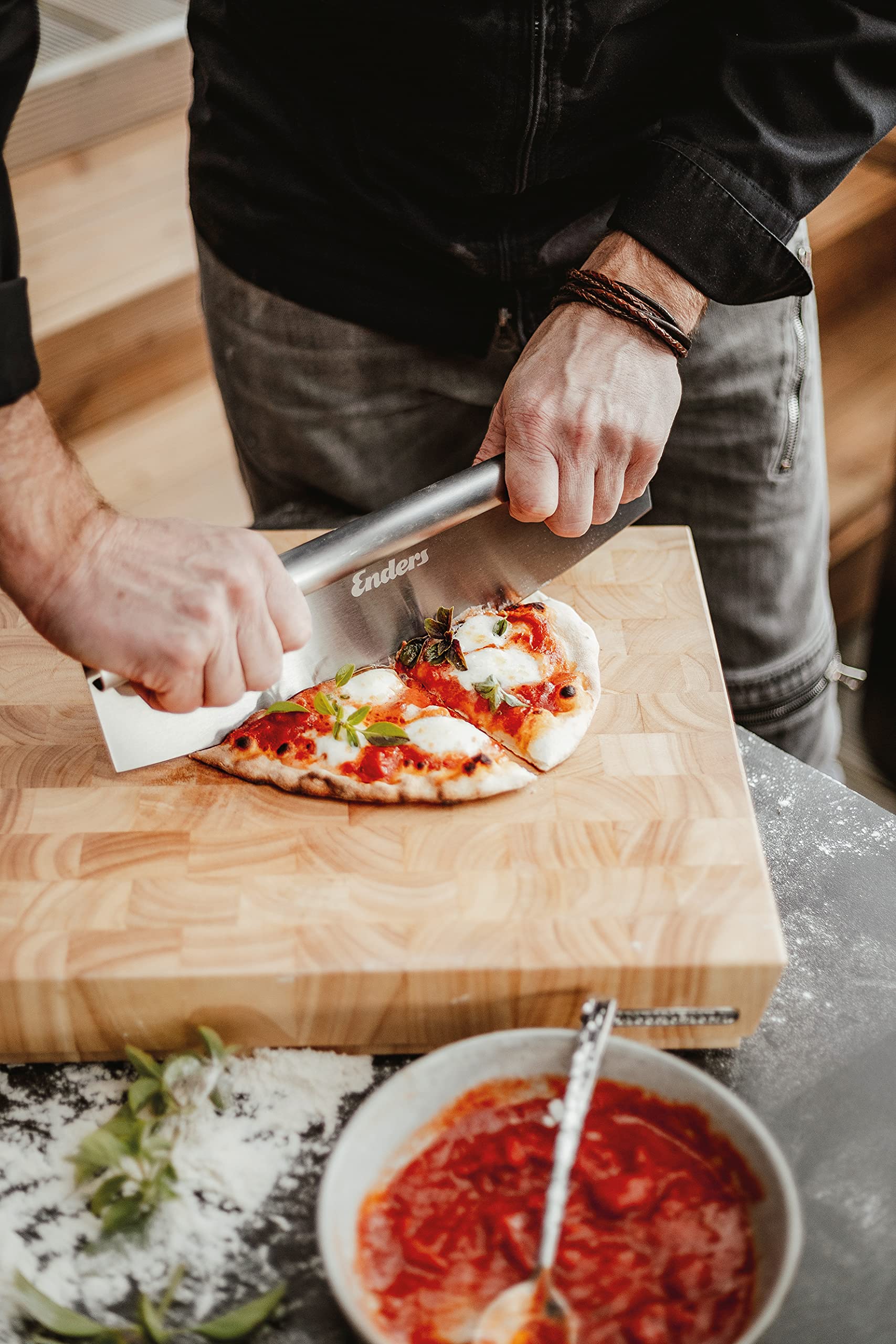 enders-8771-premium-pizzaschneider-aus-edelstahl-mit-ergonomischem-griff-und-sch image 5